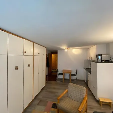 Lovely 1-bedroom In The Heart Of Appartamento *